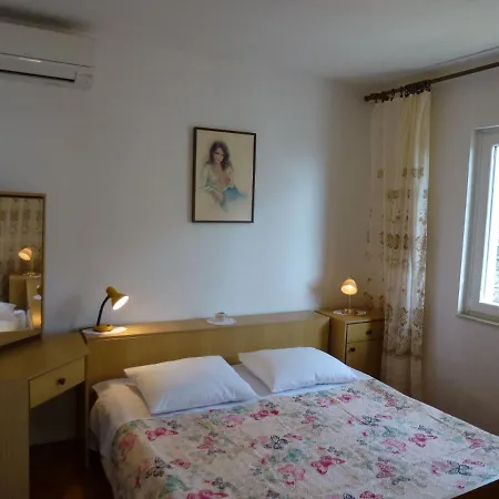 Apartment Mimica